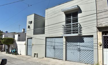 Casa con 4 habitaciones en Fraccionamiento con vigilancia en Lomas Palmira Jiutepec Morelos