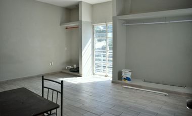 Casa con 4 habitaciones en Fraccionamiento con vigilancia en Lomas Palmira Jiutepec Morelos