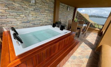 VENTA DE CASA CAMPESTRE CON ACCESO AL EMBALSE DE GUATAPÉ