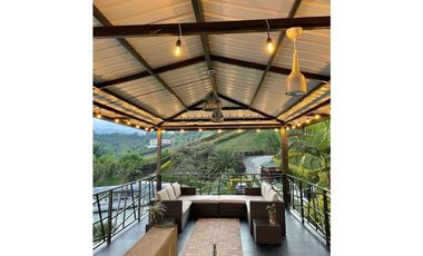 VENTA DE CASA CAMPESTRE CON ACCESO AL EMBALSE DE GUATAPÉ