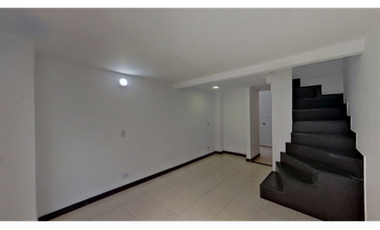 Casa en conjunto cerrado en venta en barrio El Pino, Suba