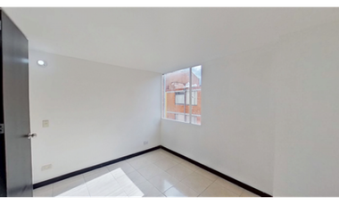 Casa en conjunto cerrado en venta en barrio El Pino, Suba