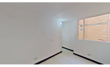 Casa en conjunto cerrado en venta en barrio El Pino, Suba