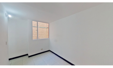 Casa en conjunto cerrado en venta en barrio El Pino, Suba