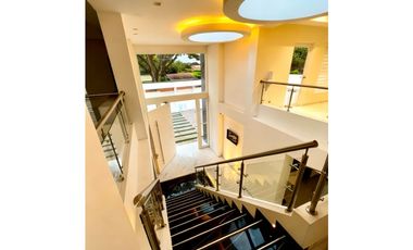 Casa campestre de lujo amoblada en venta - Parcelación en Rozo Palmira