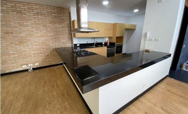 CASA EN ARRIENDO SECTOR LOMA DEL ATRAVESADO - ENVIGADO