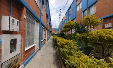 VENDO CASA 3 PISOS BOSQUES DE ZAPAN 1 SOACHA