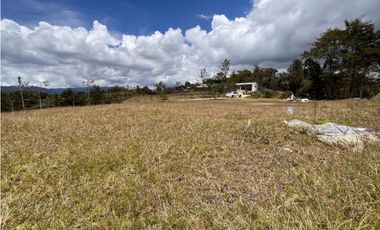 VENTA DE LOTE EN UNIDAD CERRADA EN EL RETIRO SECTOR PANTANILLO