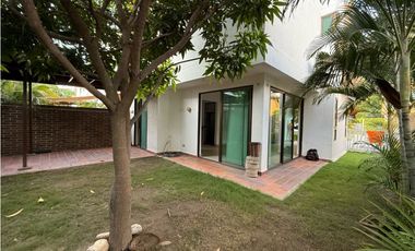 Arriendo casa en Rivera Campestre - SMR
