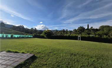 CASA FINCA EN ARRIENDO EN EL RETIRO ANTIOQUIA, SECTOR LA MARIA