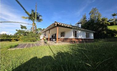 CASA FINCA EN ARRIENDO EN EL RETIRO ANTIOQUIA, SECTOR LA MARIA