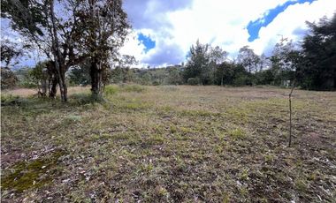 VENTA DE LOTE EN EL RETIRO EN UNIDAD CERRADA SECTOR PANTANILLO