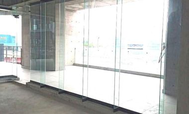 LOCAL EN VENTA ZONA SUR DE MONTERREY TORRE SHIRO