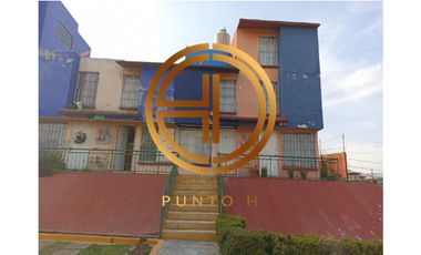 Casa en Venta en Fraccionamiento Fuentes San José.