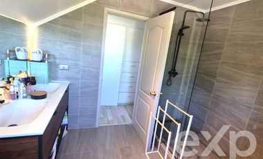 Casa en Arriendo en Calle Panorama, Condominio Lomas del Carmen