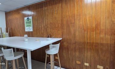 Oficina en Arriendo en Edo. Castillo Velasco / Metro Monseñor Eyzaguirre