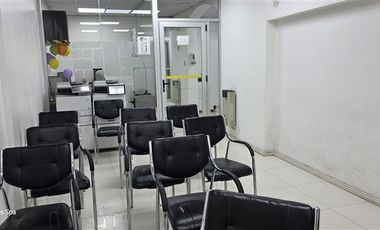 Oficina en Arriendo en Edo. Castillo Velasco / Metro Monseñor Eyzaguirre