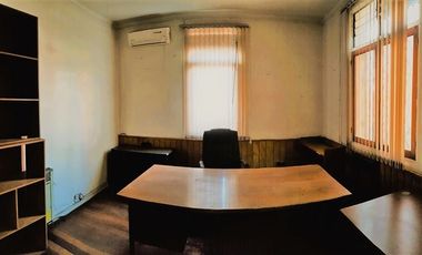 Oficina en Arriendo en Edo. Castillo Velasco / Metro Monseñor Eyzaguirre