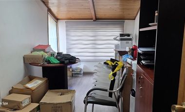 Oficina en Arriendo en Edo. Castillo Velasco / Metro Monseñor Eyzaguirre