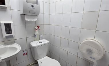 Oficina en Arriendo en Edo. Castillo Velasco / Metro Monseñor Eyzaguirre