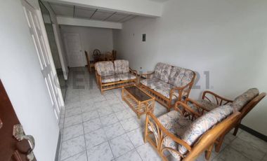 Casa en venta de 1 planta Salinas, 3 cuartos, 1.5 Baños, romodelada. LuisN.