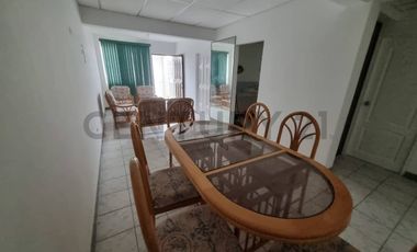 Casa en venta de 1 planta Salinas, 3 cuartos, 1.5 Baños, romodelada. LuisN.
