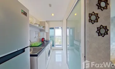 Beautiful 1 Bedroom unit with open view and direct BTS access