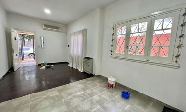 Chalet en alquiler en Castelar Norte