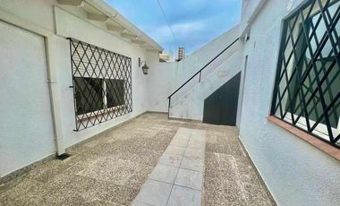 Chalet en alquiler en Castelar Norte