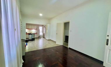 Chalet en alquiler en Castelar Norte