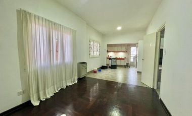 Chalet en alquiler en Castelar Norte
