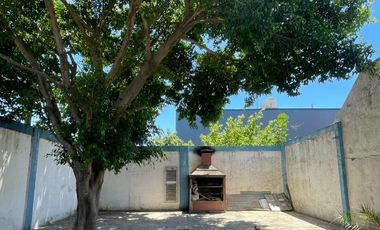 Casa en venta en Moron Sur