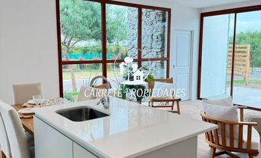 Casa en venta Minimalista y Moderna amoblada. Santa Elena. Pilar