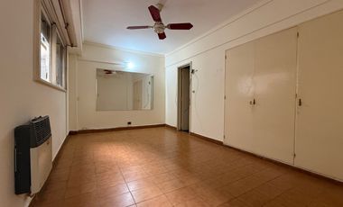 Departamento de 1 Ambiente comodo Placard Cocina y Baño completos