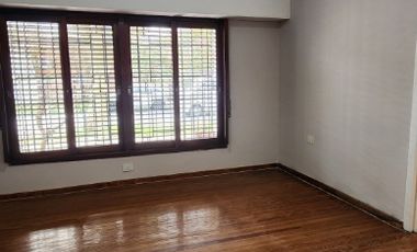 Casa en alquiler en Lanus Oeste