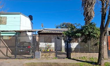 CASA 2 DORM COCHERA PATIO Y QUINCHO G. BAIGORRIA