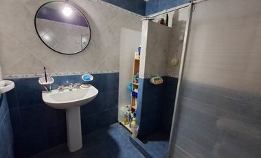 CASA 2 DORM COCHERA PATIO Y QUINCHO G. BAIGORRIA