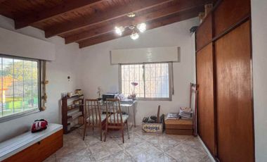 VENTA CASA DOS PLANTAS + DUPLEX - EL TALAR - TIGRE