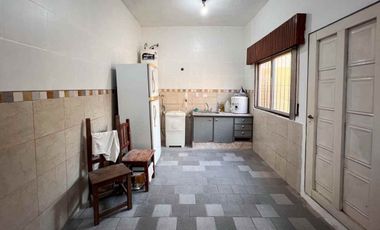 VENTA CASA DOS PLANTAS + DUPLEX - EL TALAR - TIGRE