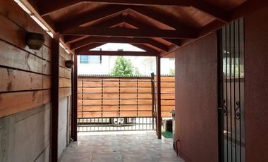 Casa en Arriendo en Villa el Llano, Calle Larga