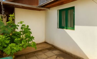 Casa en venta de 4 dormitorios c/ estacionamiento en Rojas Magallanes