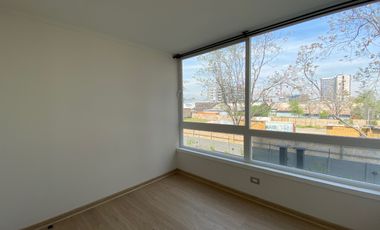 Arriendo depto de 2D+2B c/ estacionamiento en Estadio Nacional