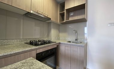 Arriendo depto de 2D+2B c/ estacionamiento en Estadio Nacional