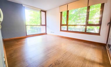 Departamento en arriendo c/ estacionamiento en Jardín Del Este