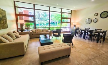 Departamento en arriendo c/ estacionamiento en Jardín Del Este