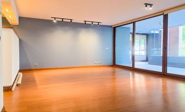 Departamento en arriendo c/ estacionamiento en Jardín Del Este