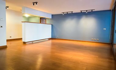 Departamento en arriendo c/ estacionamiento en Jardín Del Este