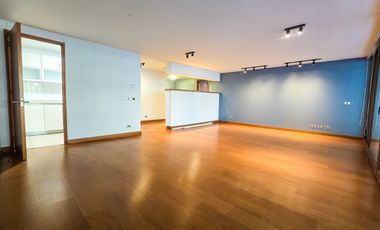 Departamento en arriendo c/ estacionamiento en Jardín Del Este