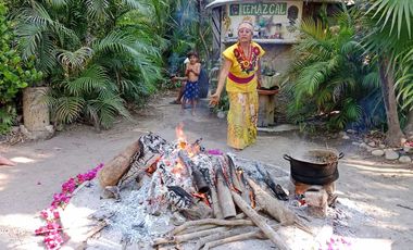 ACAPULCO DIAMANTE LA POZA TERRENO CON ALBERCA Y TEMAZCAL