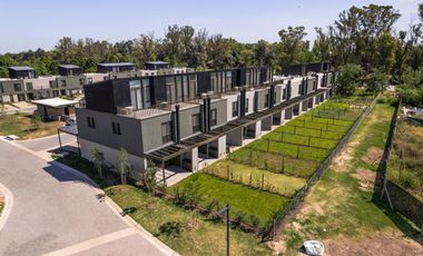 Town House en venta Oliden Joven, Del Viso Pilar